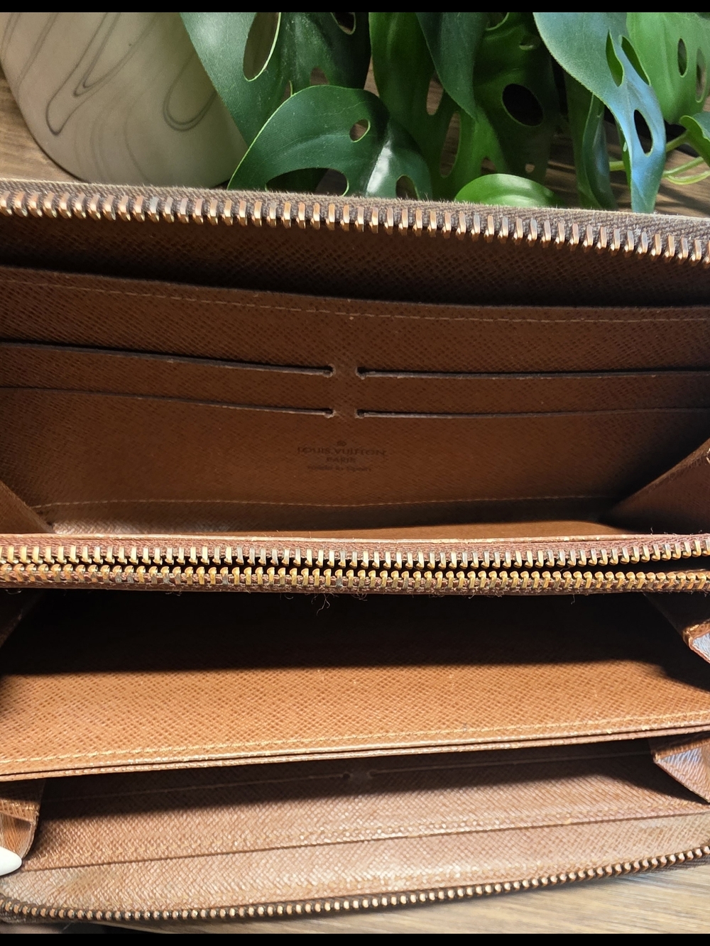 Authentic Louis Vuitton Monogram Canvas Zip-Around Wallet With Dustbag & COA - Picture 4 of 6